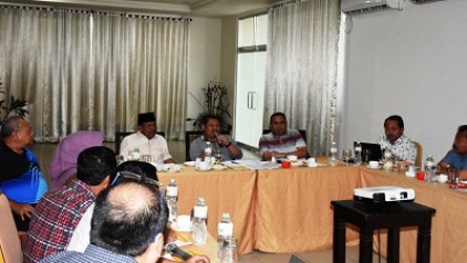 Bupati Amril Larang Kepala SKPD Keluar Daerah